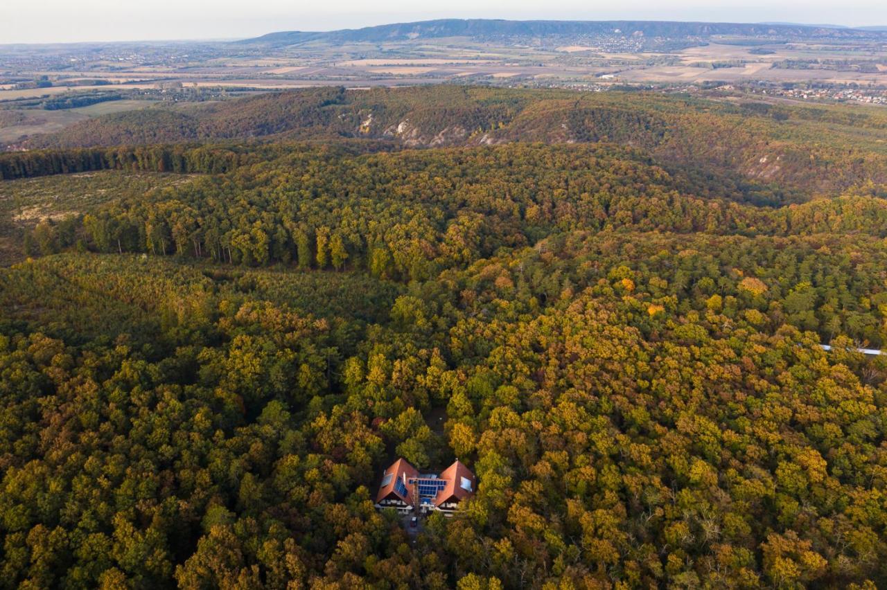 Zseri Vadaszhaz Fehérvárcsurgó Exteriér fotografie